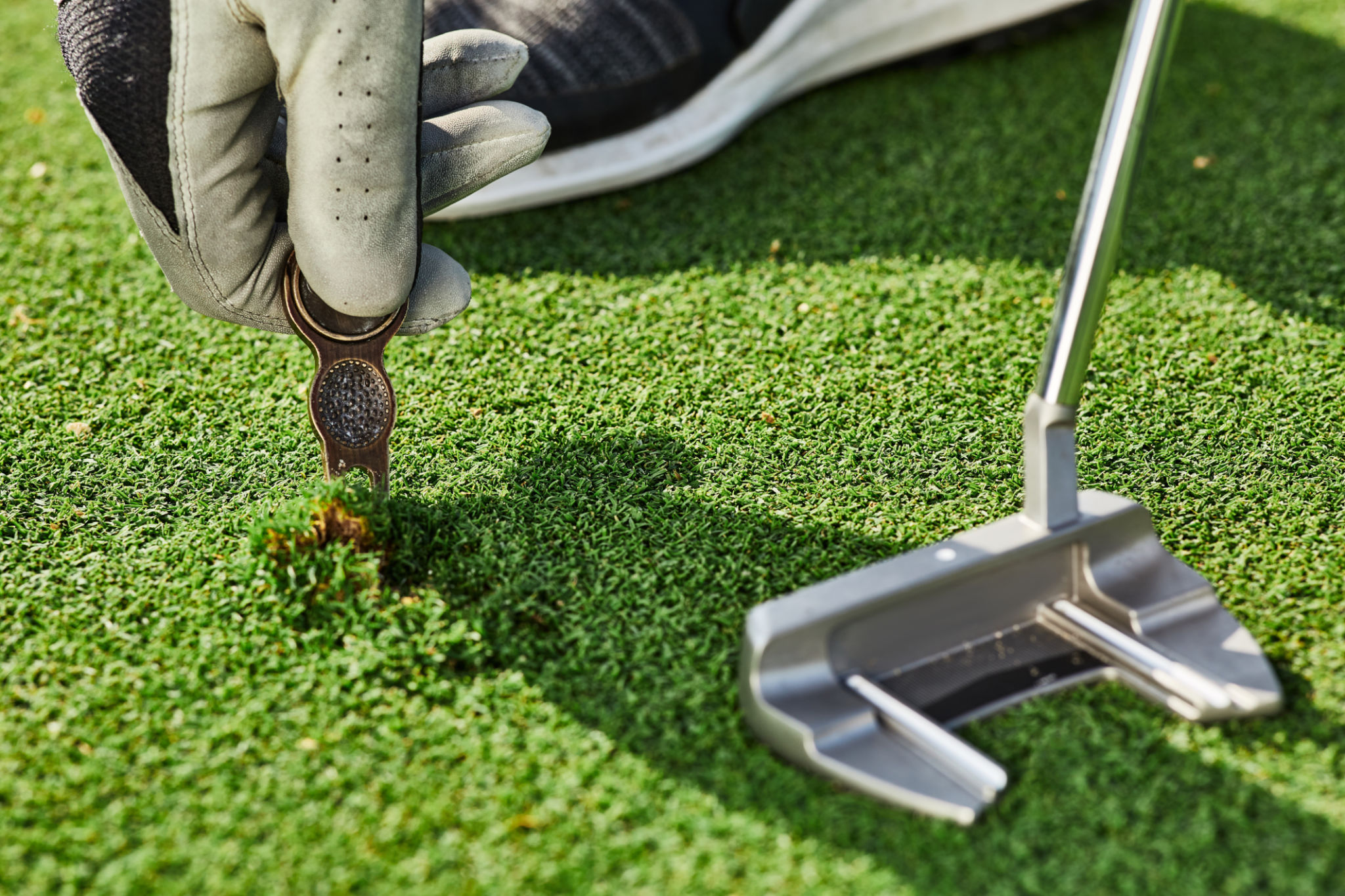 golf equipment maintenance