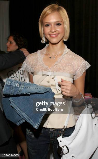 American businesswoman and actress Jessica Alba arrives at the US Weekly Style Awards on April 13, 2005 in Los Angeles, California.