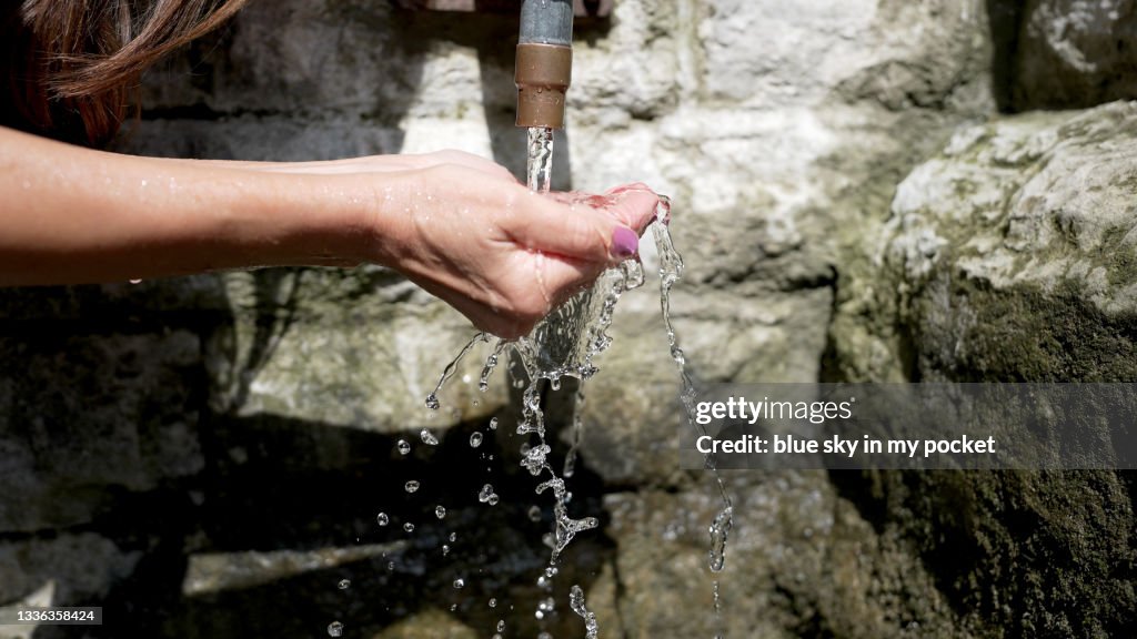 Fresh Flowing Spring Water From The White Well At Glastonbury Somerset ...
