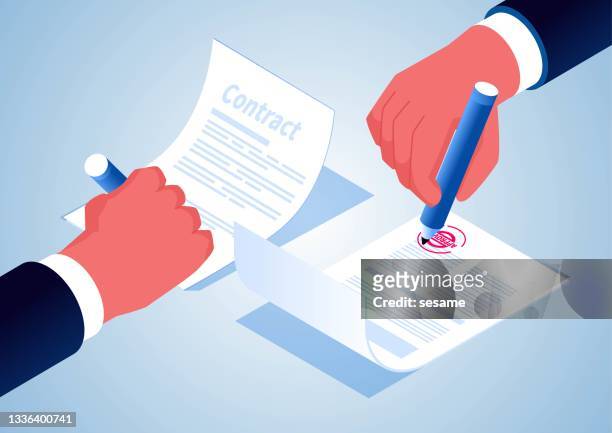 unterzeichnung einer vereinbarung und eines vertrags, isometrische hand, die einen stift hält, um ein dokument zu unterschreiben. - vertragsurkunde stock-grafiken, -clipart, -cartoons und -symbole