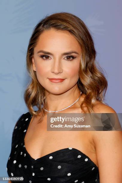 Rachael Leigh Cook attends Netflix's premiere of "He's All That" at NeueHouse Los Angeles on August 25, 2021 in Hollywood, California.