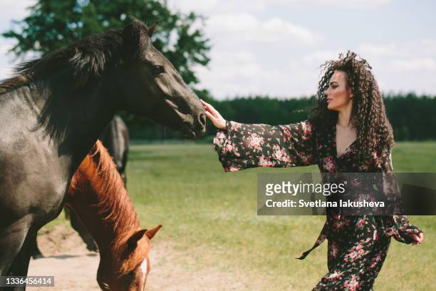4,283 Beautiful Woman Horse Photos and Premium High Res Pictures - Getty  Images