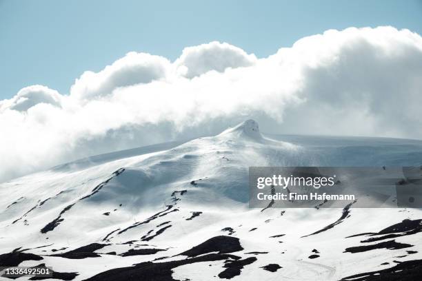 iceland snæfellsjökull glacier capped stratovolcano mountain peak snaefellsjokull - snaefellsnes stock pictures, royalty-free photos & images