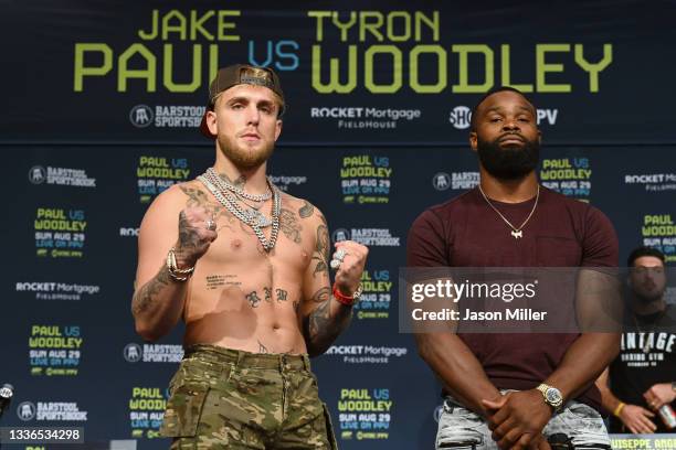 Tyron Tyron Woodley Posed Photos and Premium High Res Pictures - Getty Images