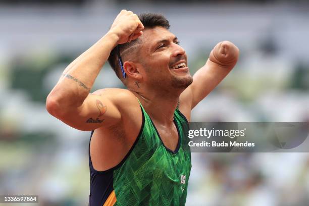 Petrucio Ferreira dos Santos of Team Brazil Men's 100m - T47 on day 3 of the Tokyo 2020 Paralympic Games at the Olympic Stadium on August 27, 2021 in...