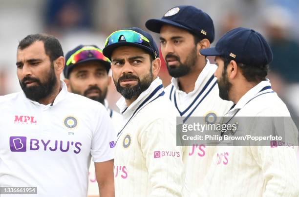 Virat Kohli of India looks on with Mohammed Shami , Ajinkya Rahane, KL Rahul and Rohit Sharma during the third day of the 3rd Test Match between...