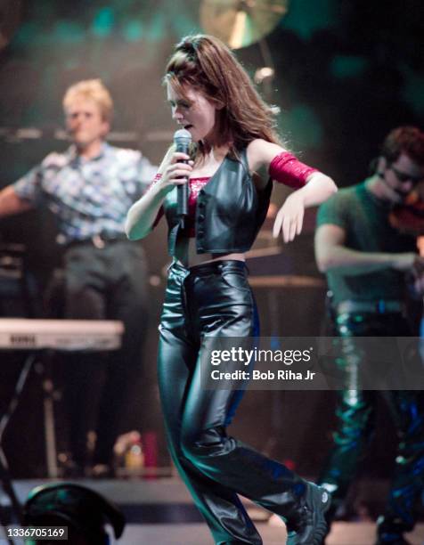 Shania Twain performs in concert at the Arrowhead Pond, June 21, 1998 in Anaheim, California.