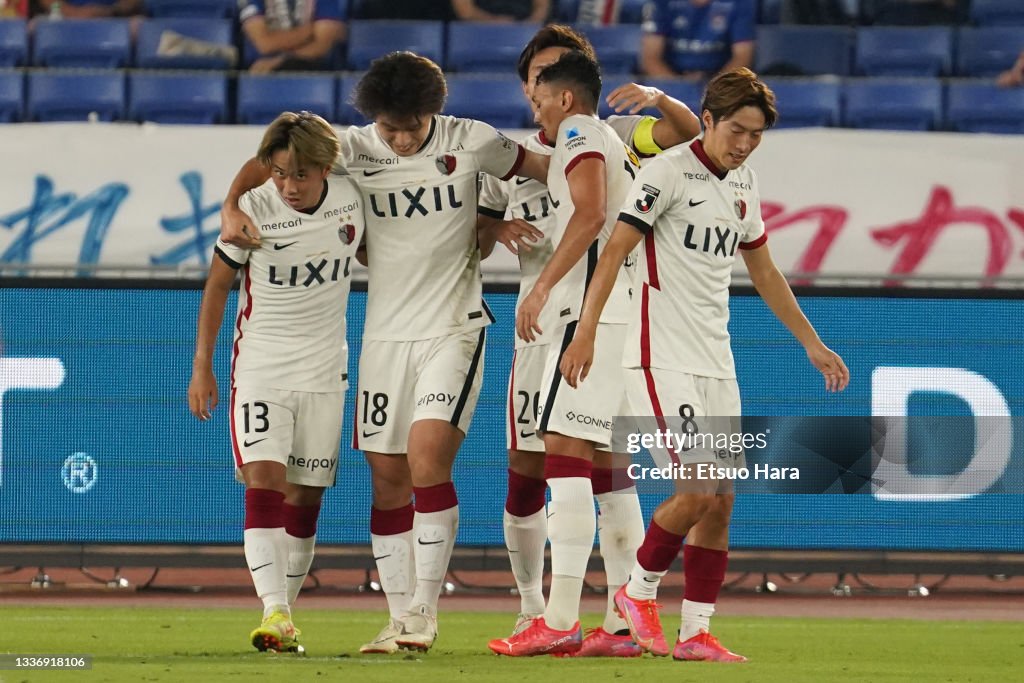 Yokohama F.Marinos v Kashima Antlers - J.League Meiji Yasuda J1