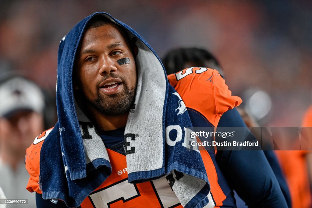 Los Angeles Rams v Denver Broncos