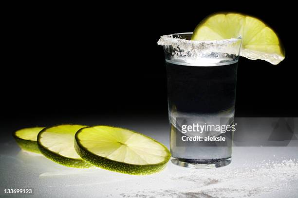 tequila lime, salz - cocktail glass salt stock-fotos und bilder