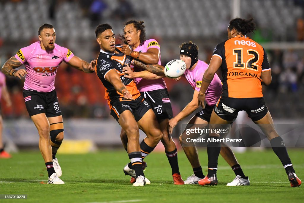 NRL Rd 24 - Panthers v Wests Tigers