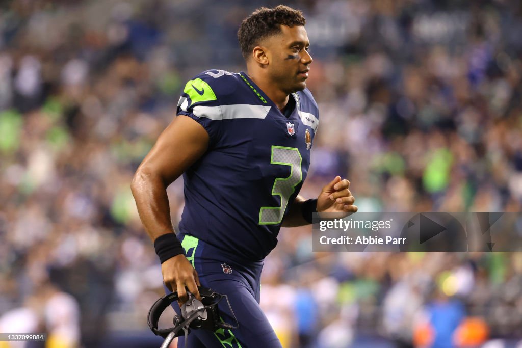 Los Angeles Chargers v Seattle Seahawks