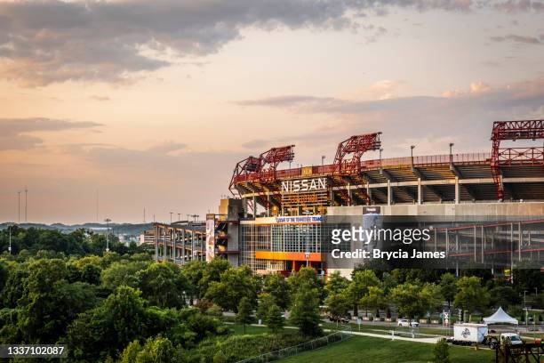 nissan stadium in nashville - nissan stadion stock pictures, royalty-free photos & images