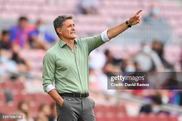 Head coach Michel of Getafe CF reacts during the La Liga Santader match between FC Barcelona and Getafe CF at Camp Nou on August 29, 2021 in...