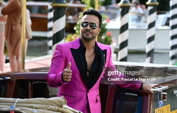 Luis Fonsi is seen during the Dolce&Gabbana Alta Moda show on August 30, 2021 in Venice, Italy.