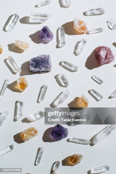 set gemstones crystal minerals for relaxation and meditation. energy healing minerals. witchcraft, crystal ritual, relaxing chakra, aura readings. flat lay, top view - cristais imagens e fotografias de stock