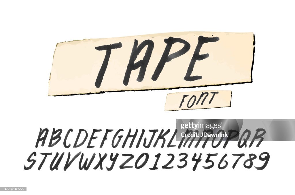 Le ruban de masquage avec la conception de la police d’écriture manuscrite de marqueur noir comprend un ensemble d’alphabets de lettres majuscules et de chiffres