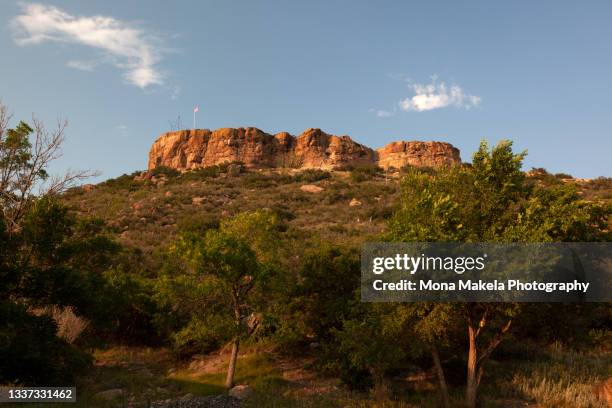 castle rock, colorado - castle rock colorado foto e immagini stock