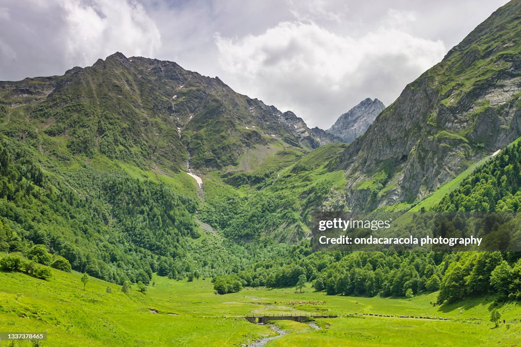 Artiga de Lin hiking route in Spain