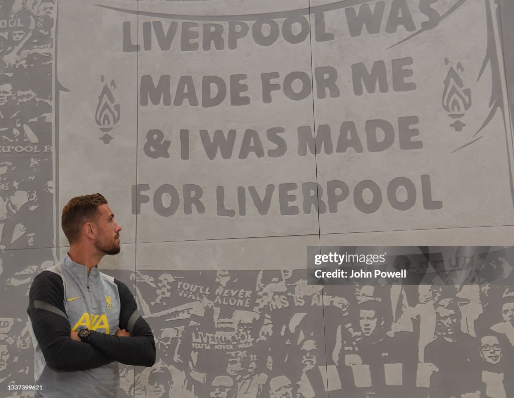 Jordan Henderson Signs a Contract Extension at Liverpool