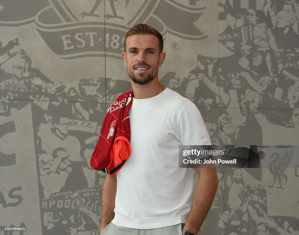 Jordan Henderson Signs a Contract Extension at Liverpool