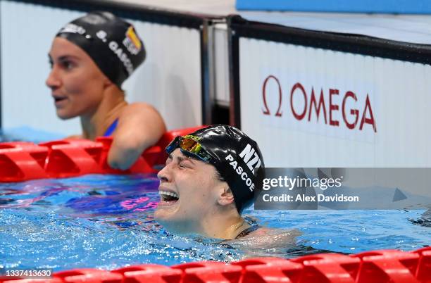 Sophie Pascoe of Team New Zealand reacts after winning gold in the Women's 100m Freestyle - S9 on day 7 of the Tokyo 2020 Paralympic Games at Tokyo...