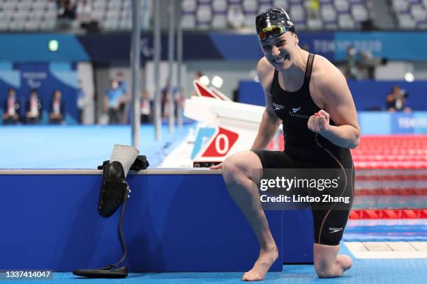 Sophie Pascoe of Team New Zealand celebrates after winning gold in the Women’s 100m Freestyle - S9 Final on day 7 of the Tokyo 2020 Paralympic Games...