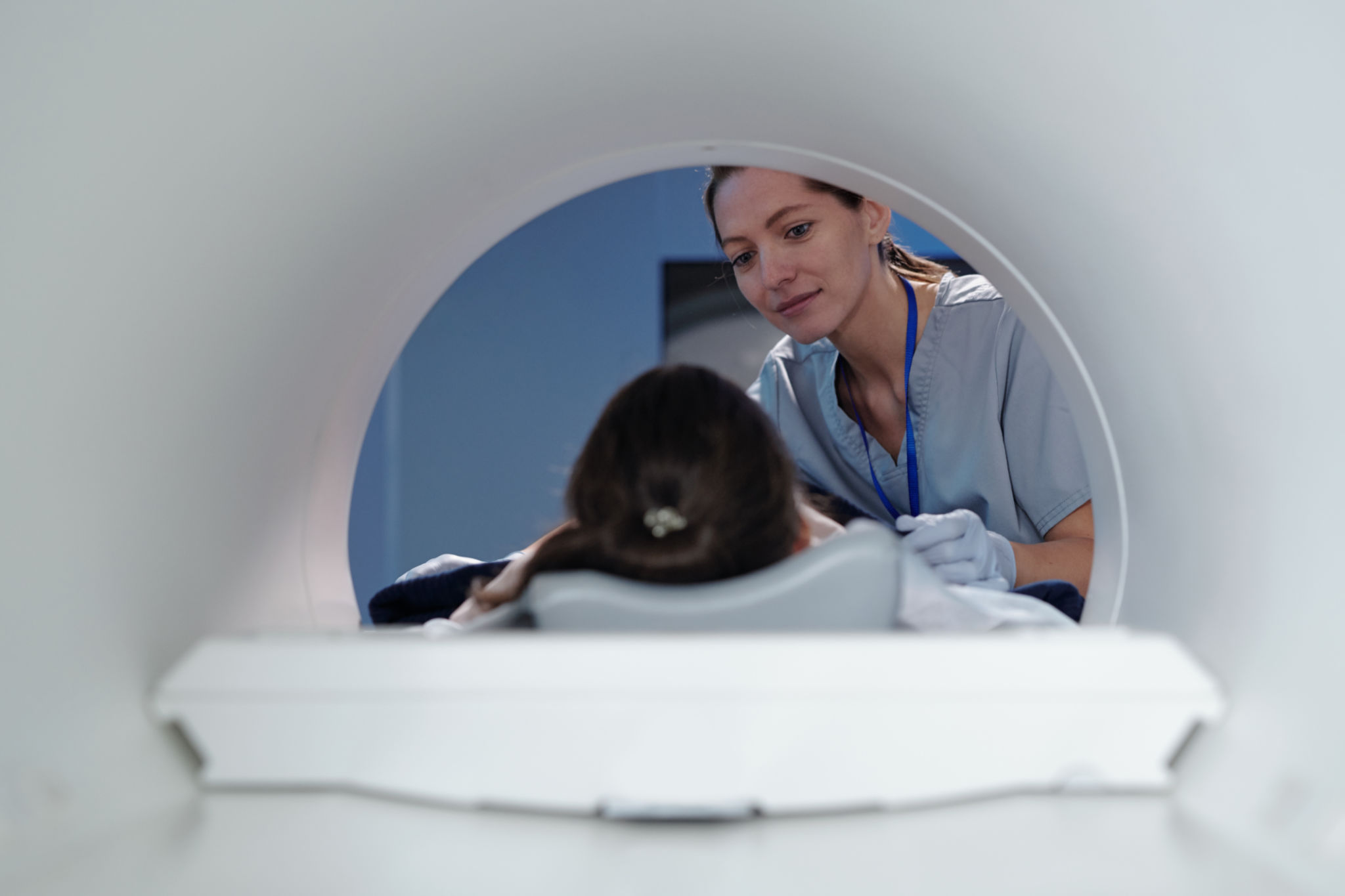 patient preparing MRI