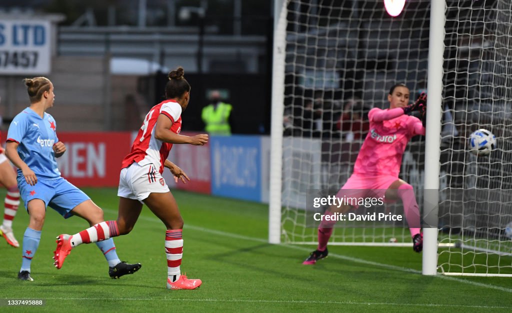 Arsenal v Slavia Prague - UEFA Women's Champions League