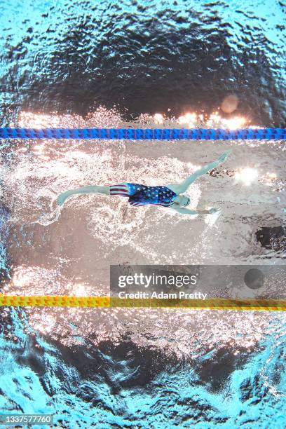 Hannah Aspden of Team United States competes in the Women's 200m Individual Medley - SM9 Heat 3 on day 8 of the Tokyo 2020 Paralympic Games at Tokyo...