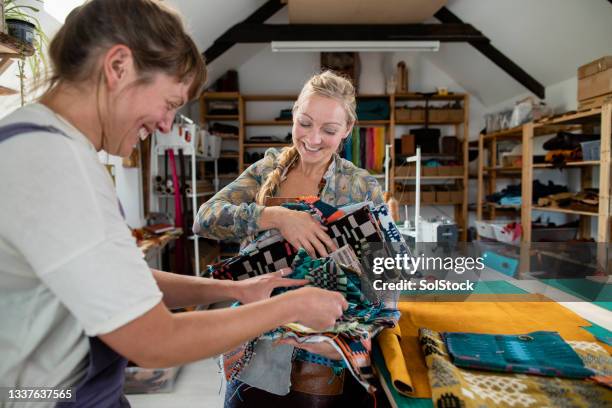 that's a great choice! - circulaire economie stockfoto's en -beelden