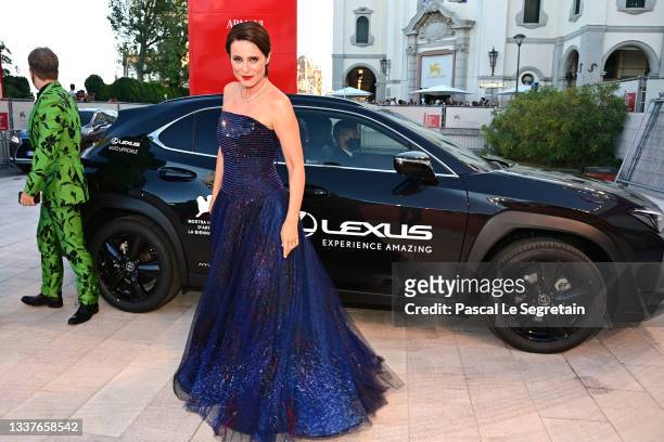 Aitana Sánchez-Gijón arrives on the red carpet ahead of the "Madres Paralelas" screening during the 78th Venice Film Festival on September 01, 2021...