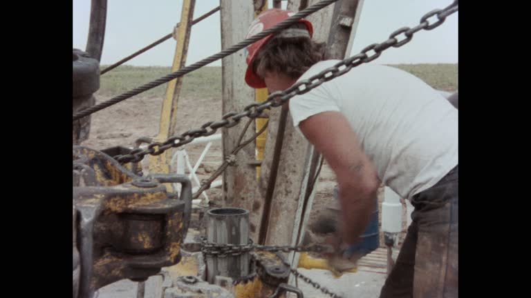 Oil Rig Clips 837 Oil Rigs On Land Stock Videos, Footage, & 4K Video Clips - Getty Images