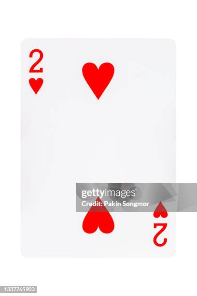 the two of hearts playing card isolated on white background. clipping path - segundo cuarto deportes fotografías e imágenes de stock