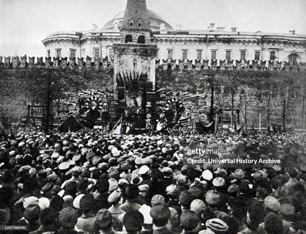 Lenin Shouting Vladimir Lenin Speech April Theses Wikipedia