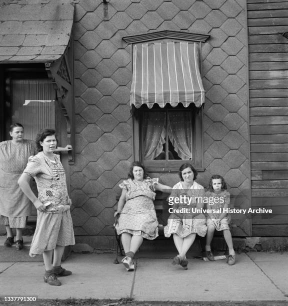 Group of Women and Young Girl, Upper Mauch Chunk, Pennsylvania, USA, Jack Delano, U.S. Farm Security Administration, April 1940.