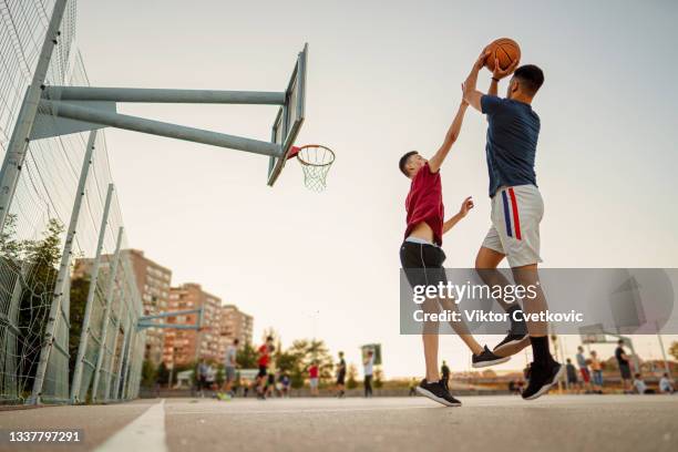 another day on a basketball court - street basketball stockfoto's en -beelden