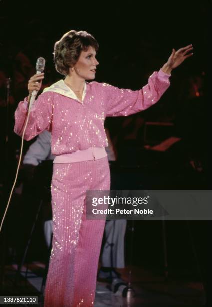 Canadian singer Anne Murray performs live in Toronto, Canada, 1979.
