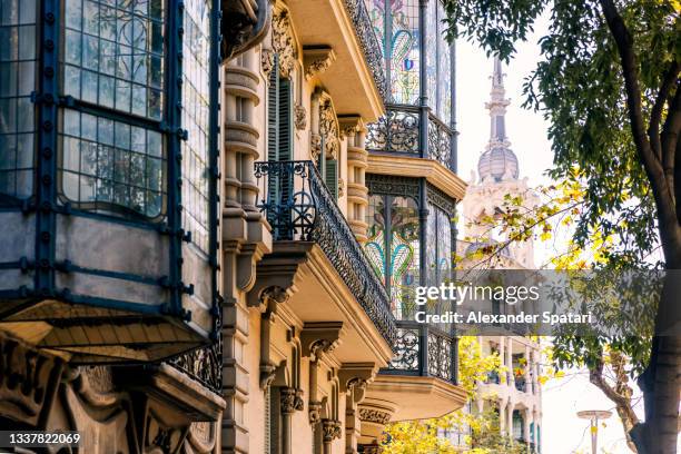 residential buildings in eixample district, barcelona, spain - stile liberty foto e immagini stock