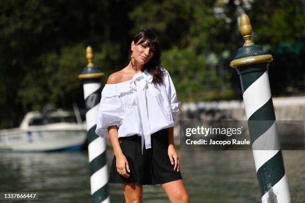 Carlotta Rubaltelli is seen arriving at the 78th Venice International Film Festival on September 02, 2021 in Venice, Italy.