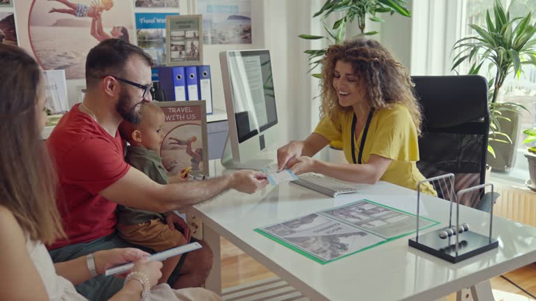 https://media.gettyimages.com/id/1337872175/video/married-couple-planning-vacation.jpg?b=1&s=640x640&k=20&c=dp0msMte3tg5xApClv_iuehz8i8-VYiY3WdyqQbGFVs=