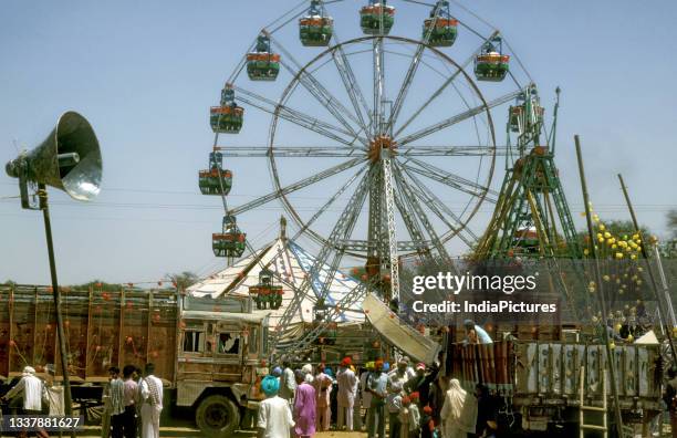 Giant ferries wheel.