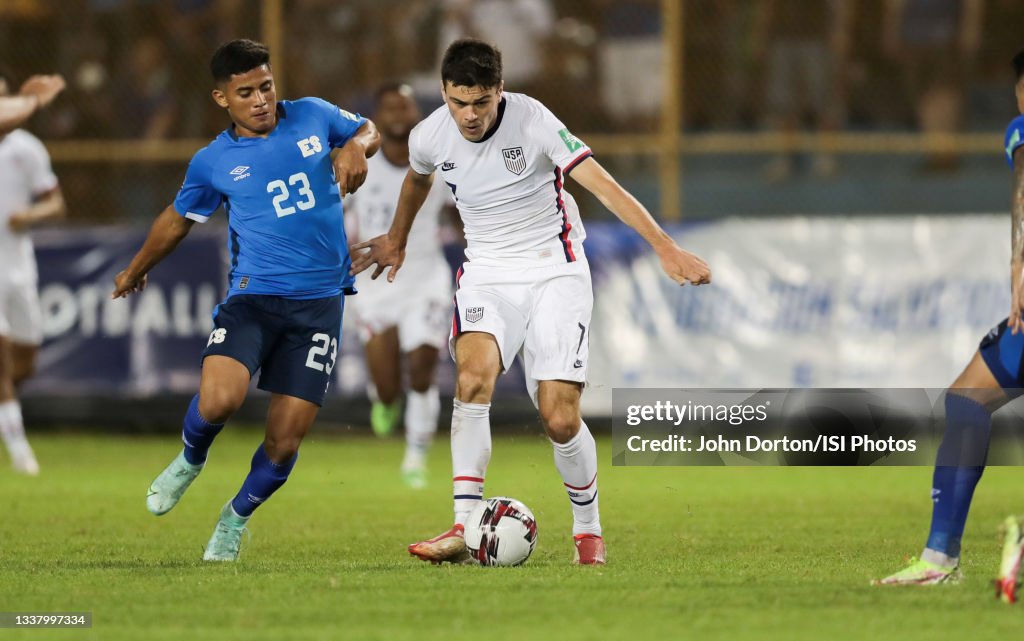 El Salvador v USMNT