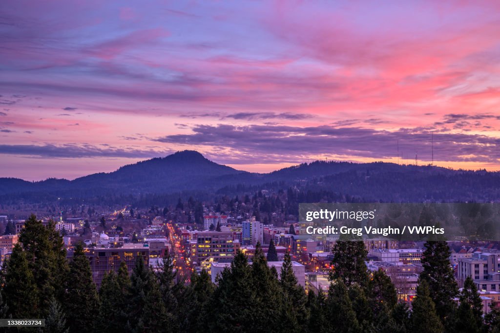 Eugene, Oregon: view from Skinner Butte to downtown to Spencers Butte.