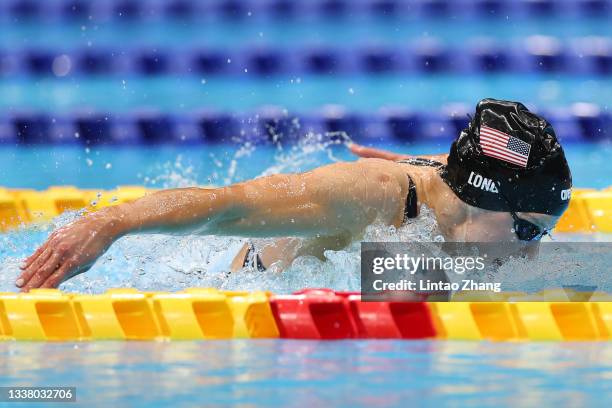 Jessica Long of Team United States prepares to compete in the Women's 100m Butterfly - S8 Final on day 10 of the Tokyo 2020 Paralympic Games at Tokyo...