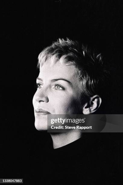 Annie Lennox of Eurythmics, It's Alright video 6/21/85.