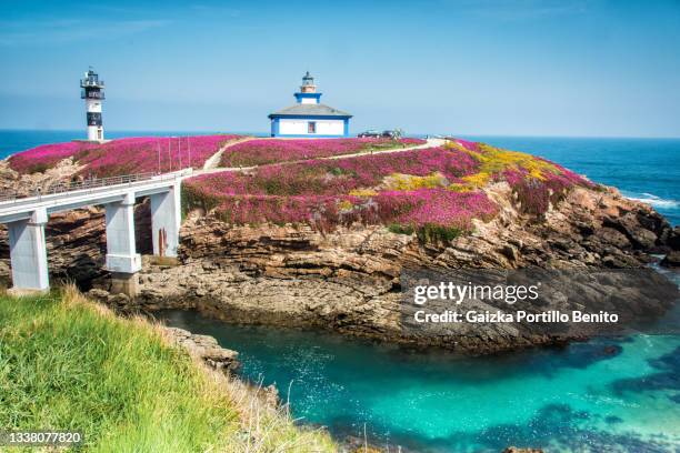 pancha island lighthouse, galicia, spain - ribadeo imagens e fotografias de stock