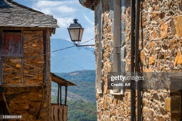 riego de ambrós, el bierzo, león, spain - sunny leon stock pictures, royalty-free photos & images