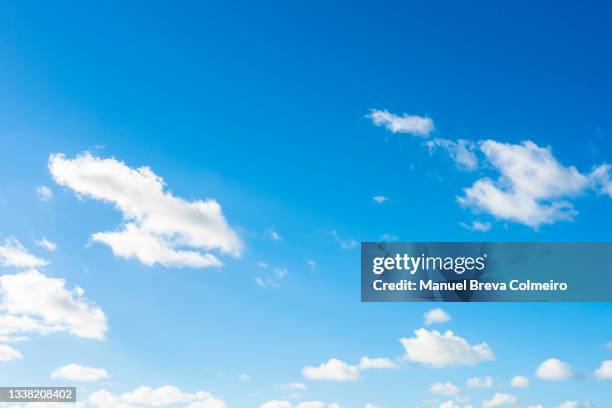 clouds and sky - 広角撮影 ストックフォトと画像