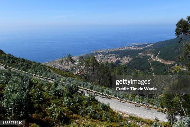 General view of the peloton passing through the Alto de Mabia during the 76th Tour of Spain 2021, Stage 20 a 202,2km km stage from Sanxenxo to Mos....